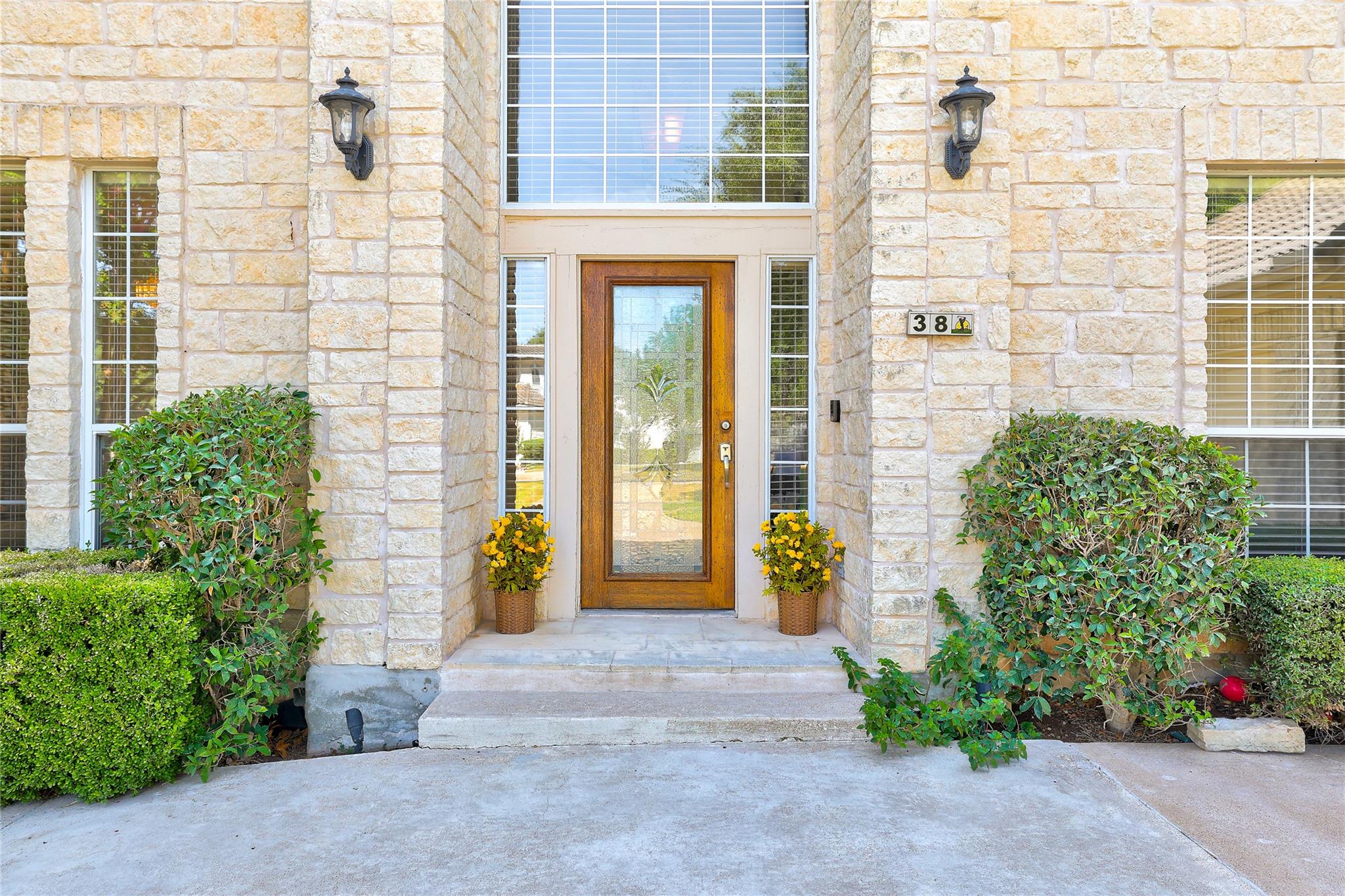 38 Tiburon DR — photo 3