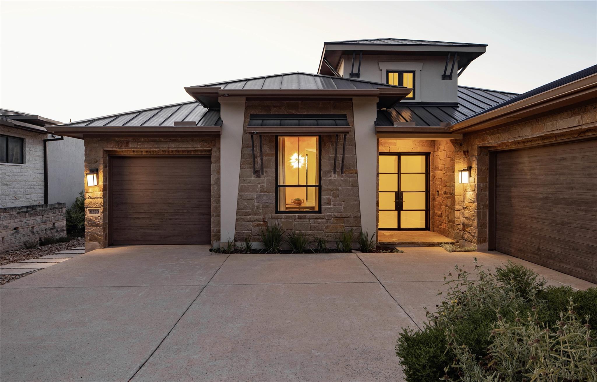 8320 Carranzo DR — photo 3