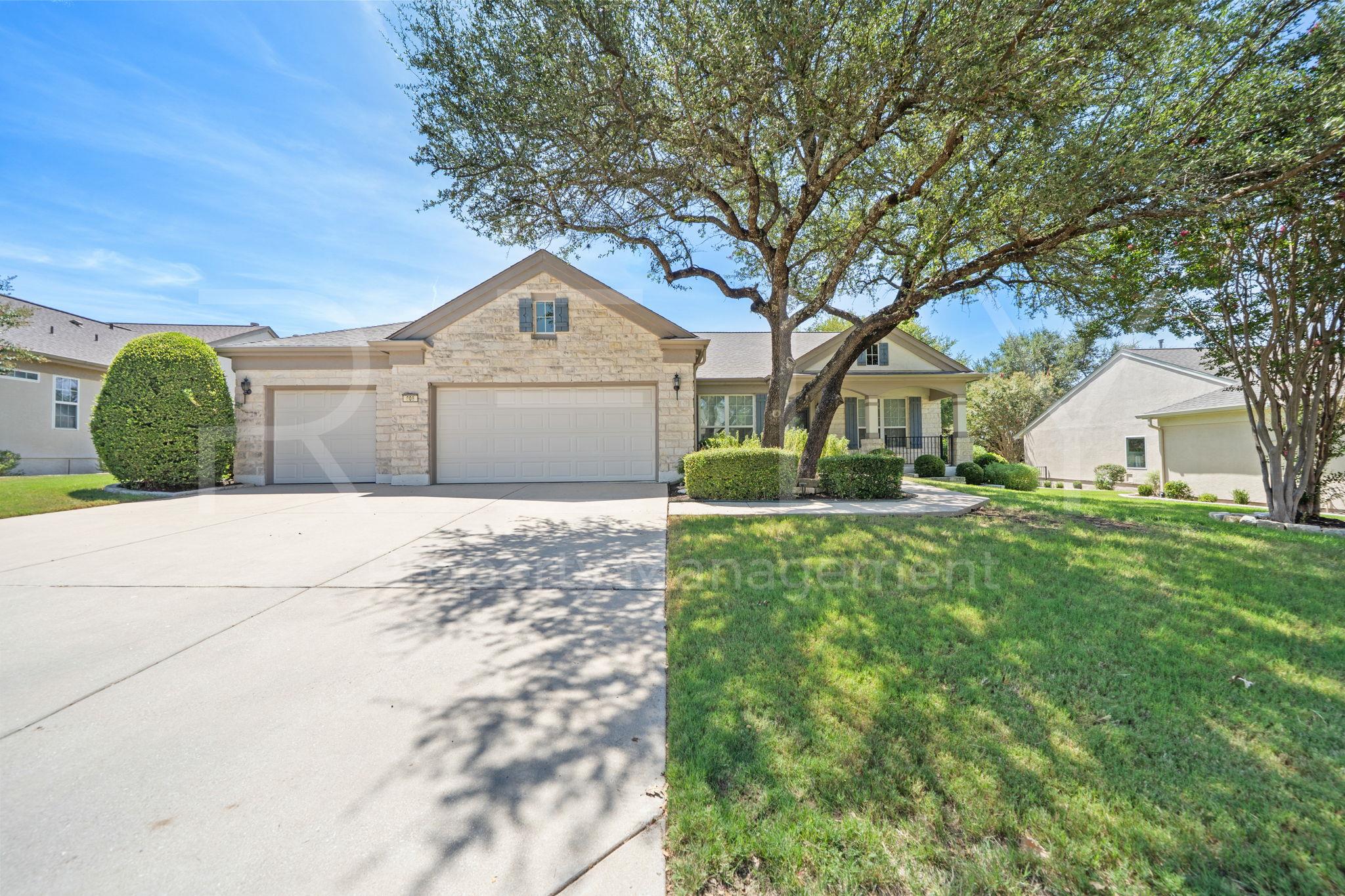 808 Armstrong DR — photo 4