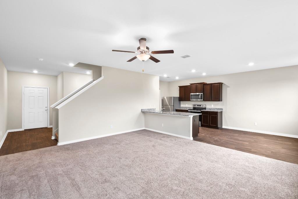 719 Wonderland TRL — photo 4