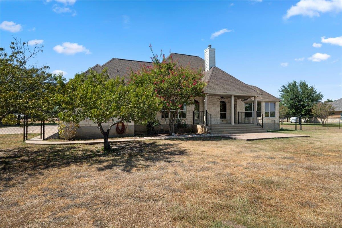 212 Neal DR — photo 4