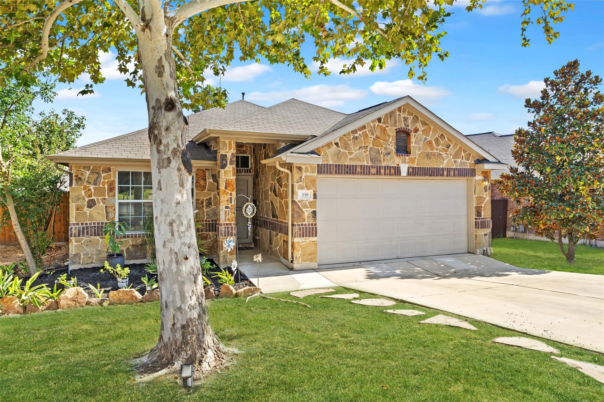 339 Strawberry Blonde DR — photo 3