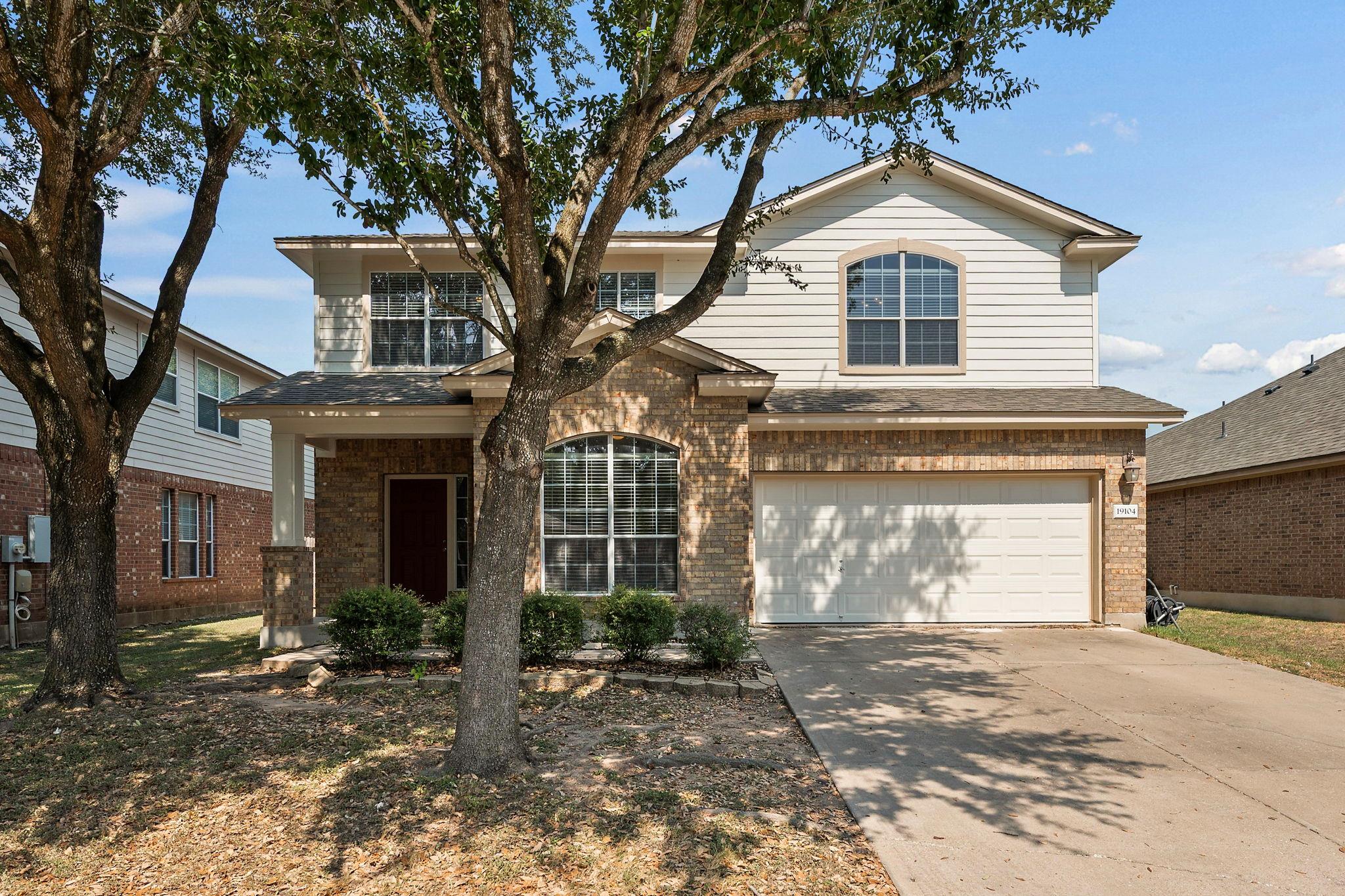 19104 Leigh LN