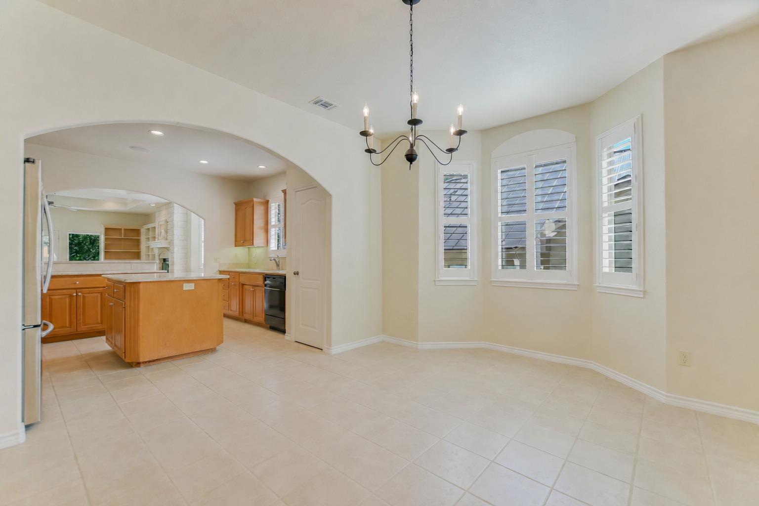 232 Fault Line DR — photo 5