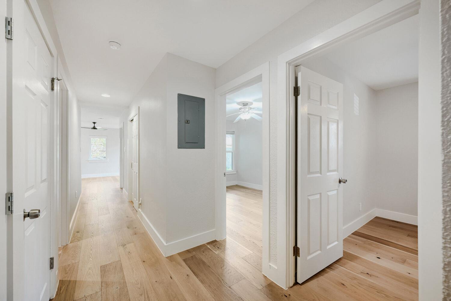 5503 Wellington DR — photo 4