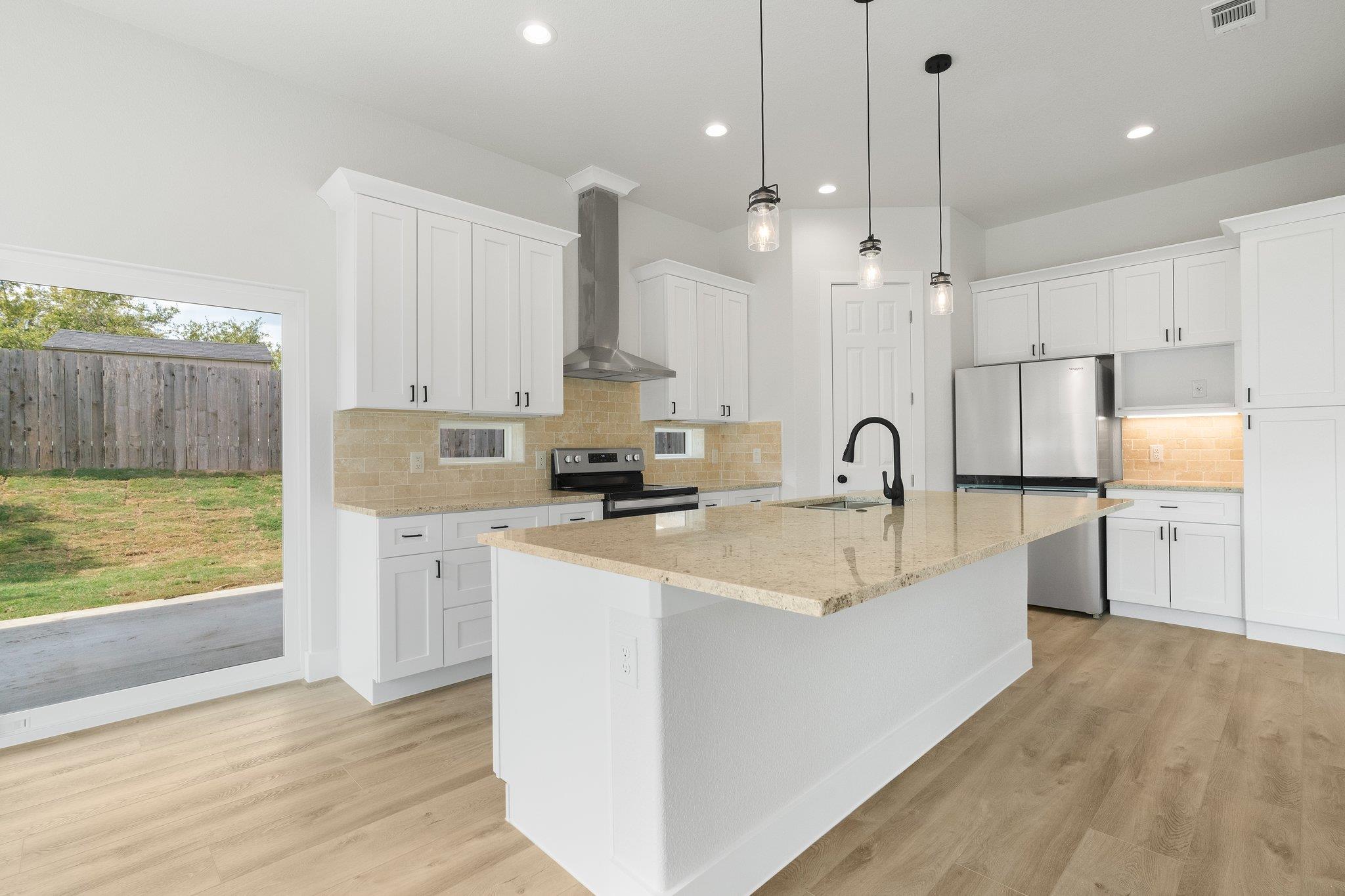 20405 Sunset Strip ST — photo 5