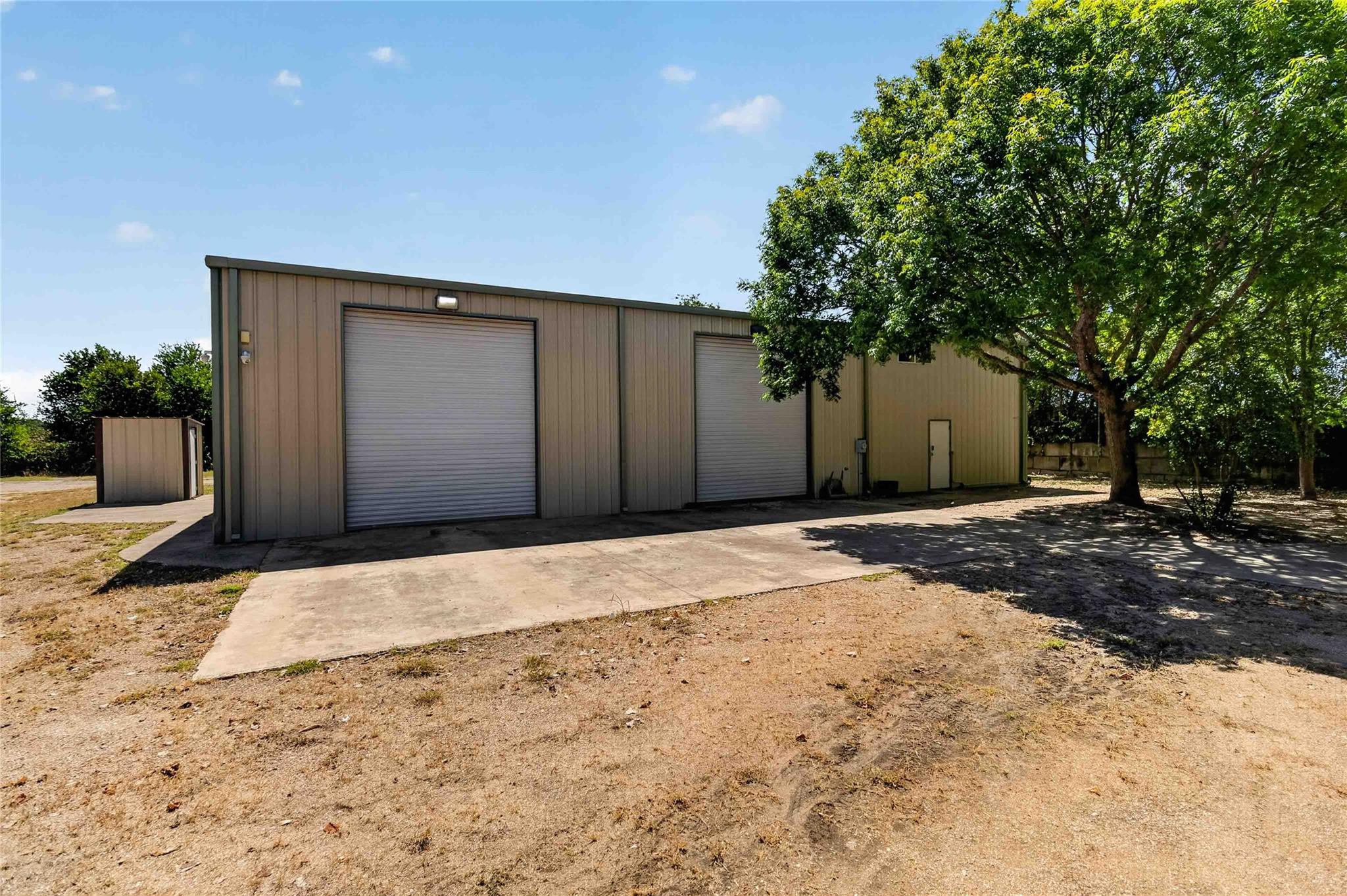301 FM 1660 — photo 5