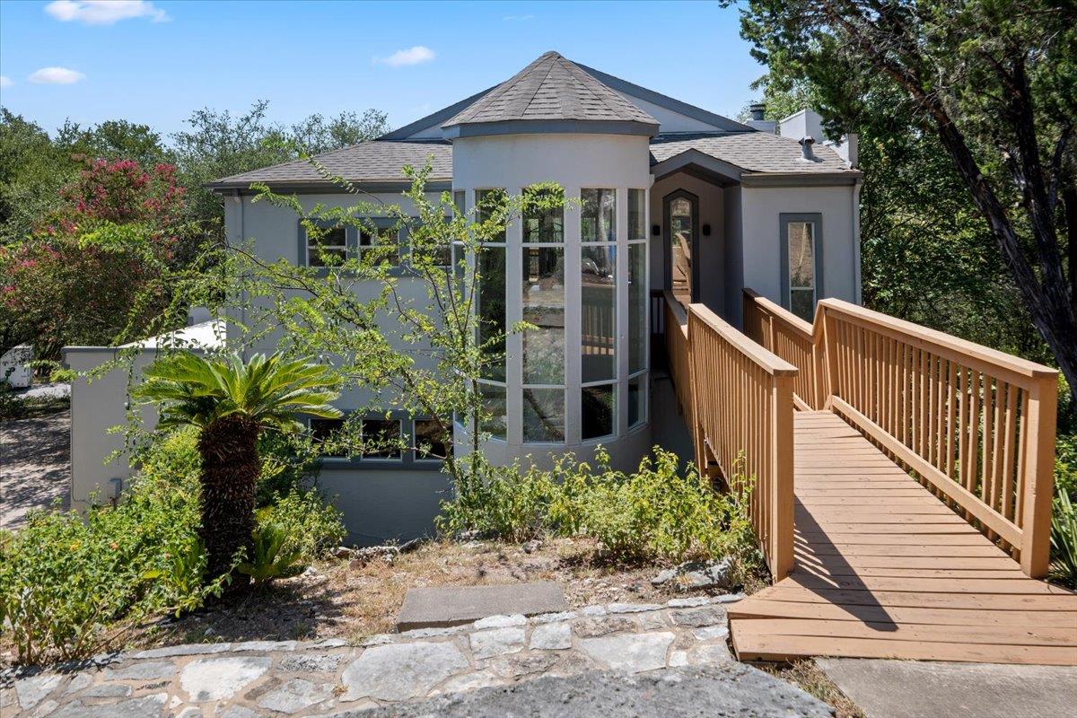 210 Finn ST