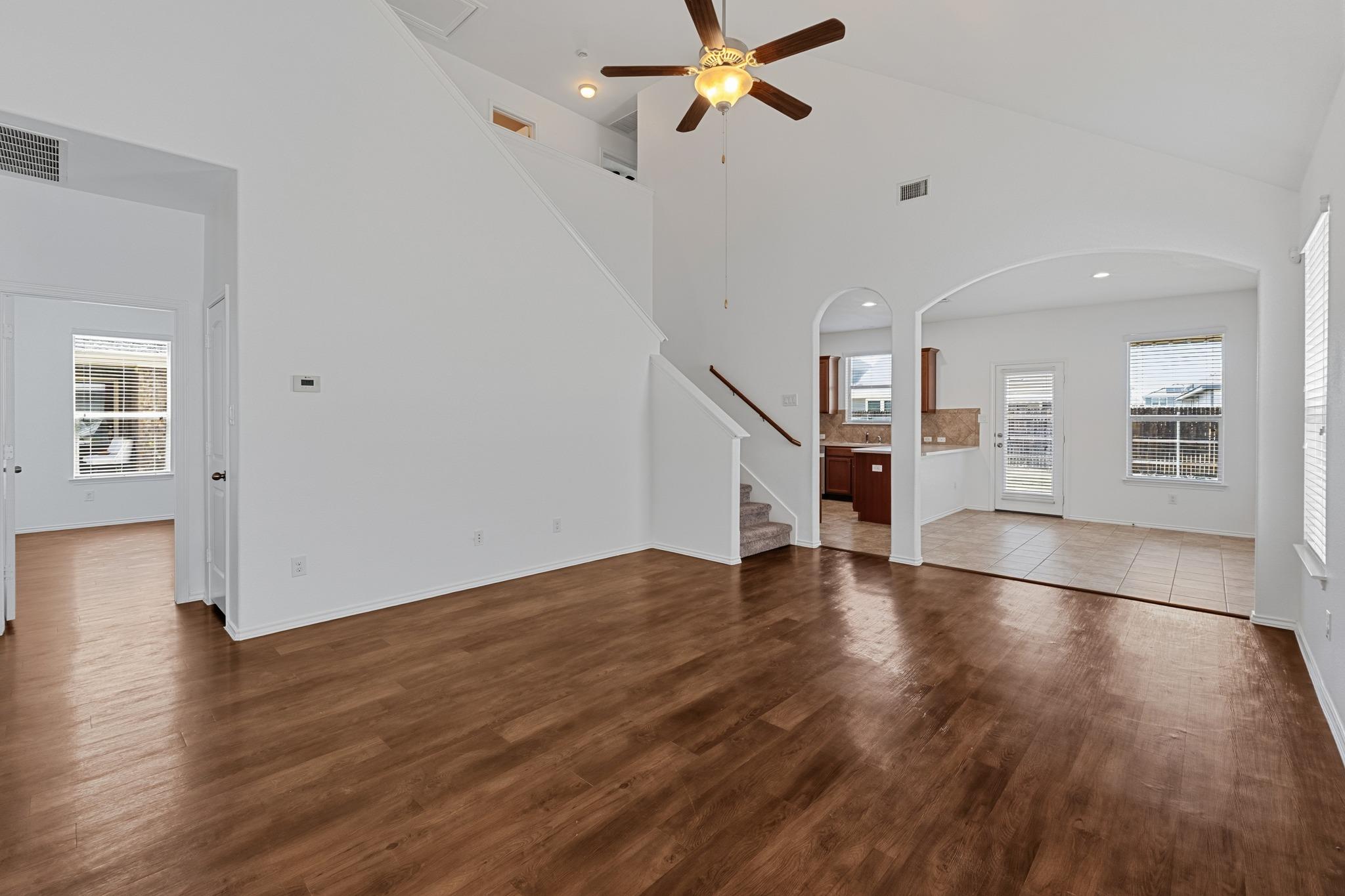 172 Housefinch LOOP — photo 5
