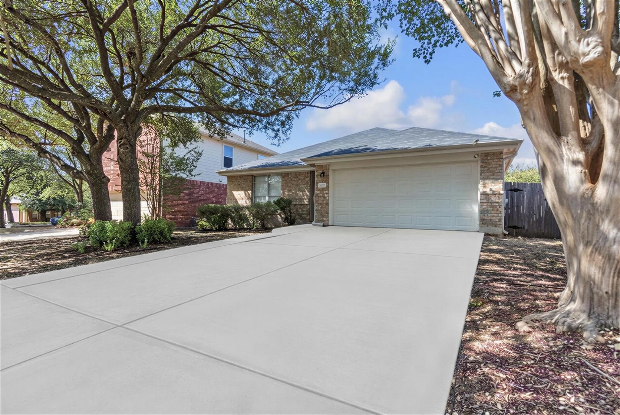 16832 Luckenwald DR — photo 3
