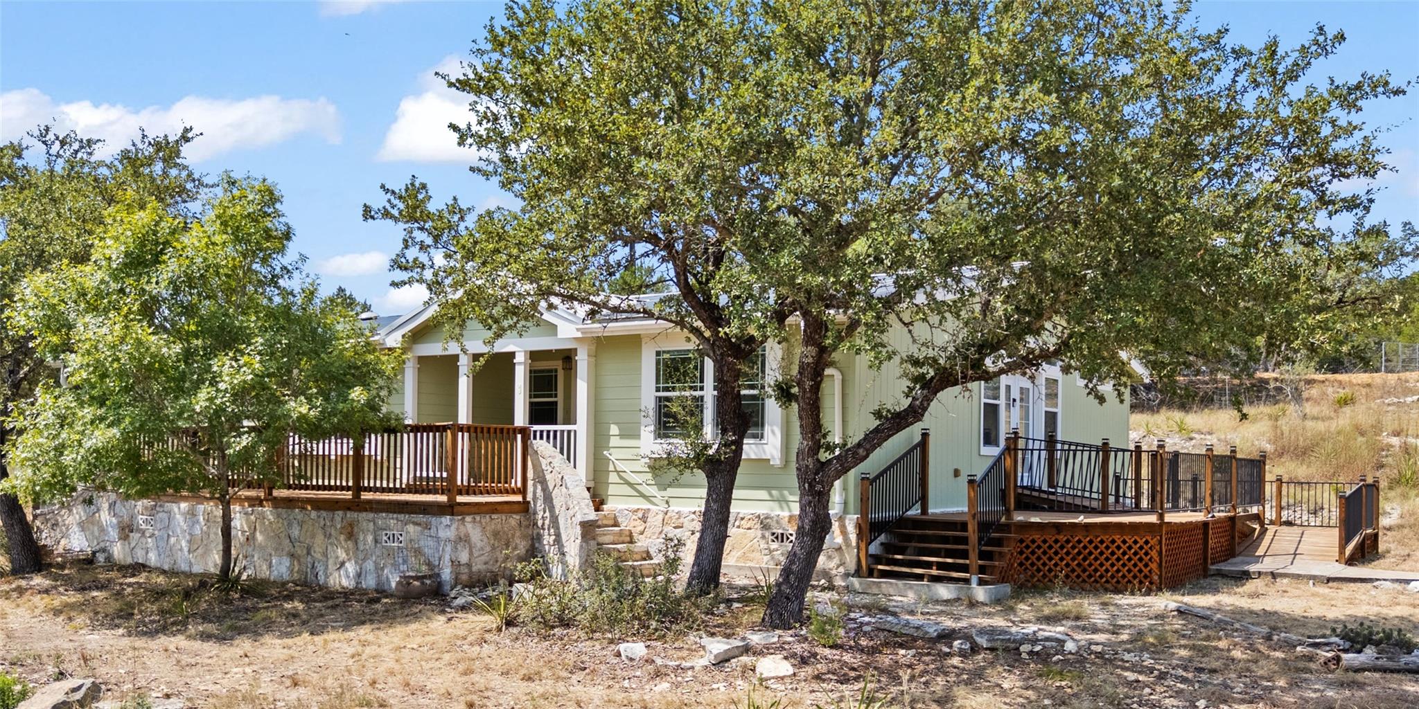 601 Lost Valley RD