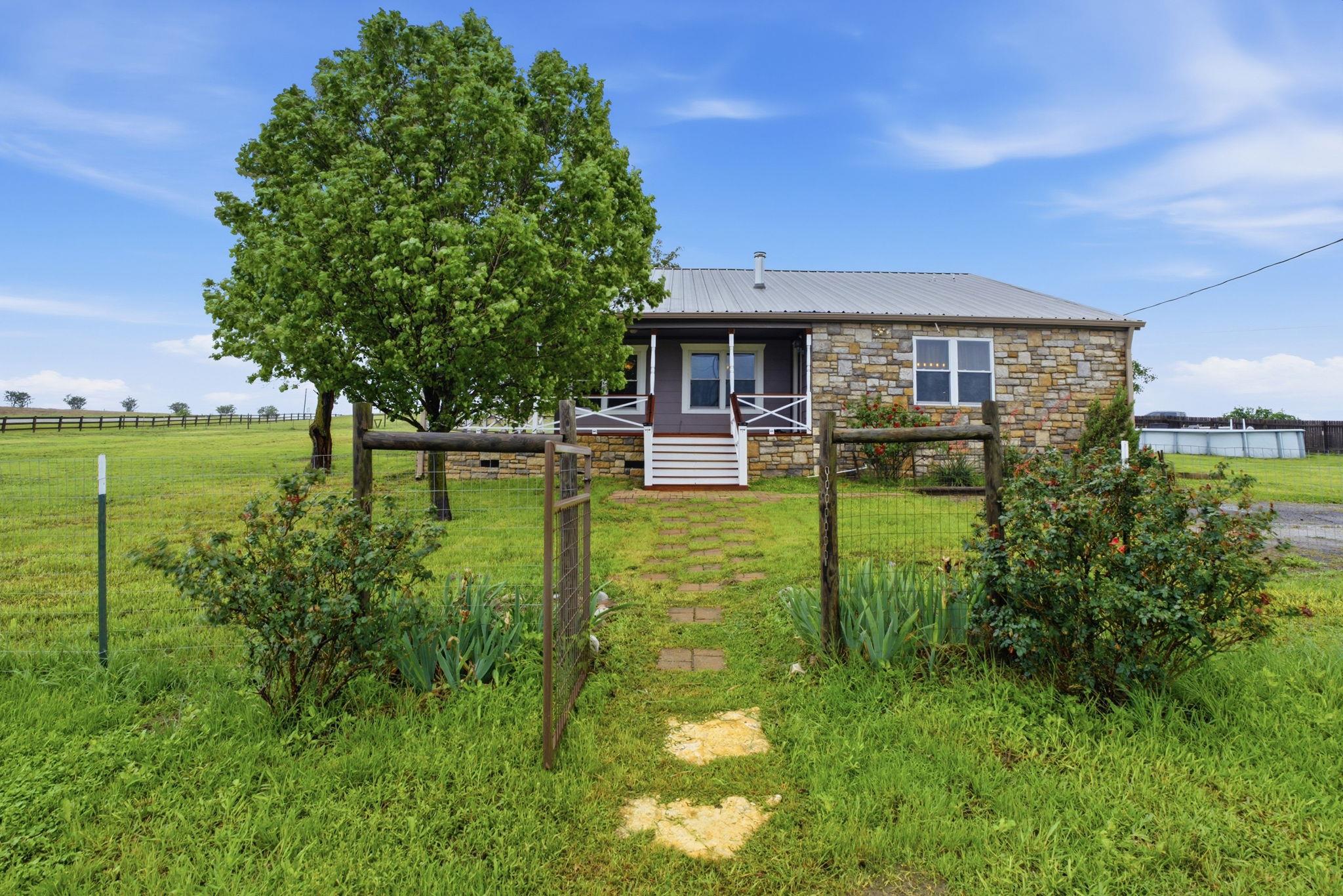 1000 County Road 458 — photo 4