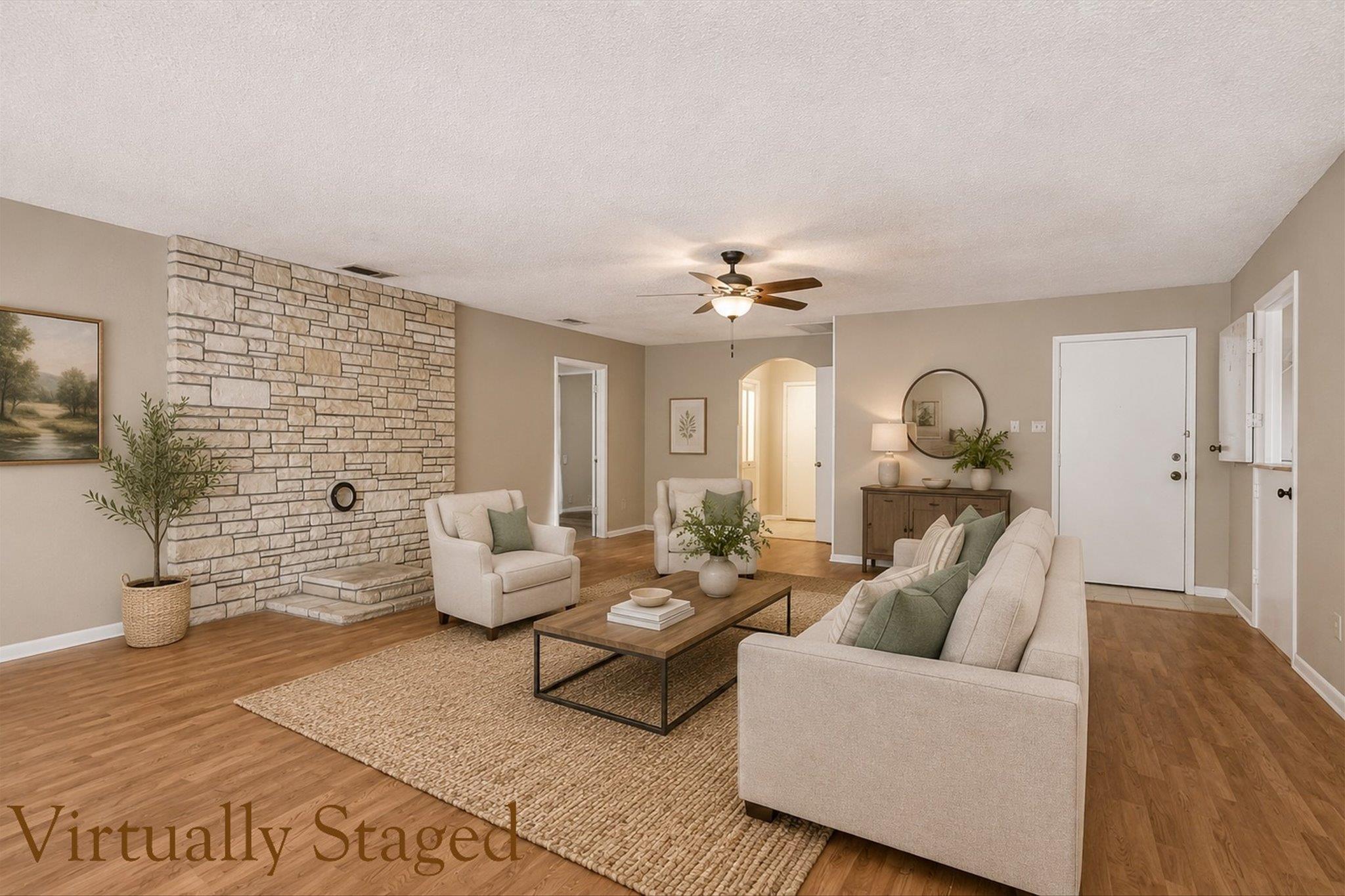 2808 Kings Circle DR — photo 5