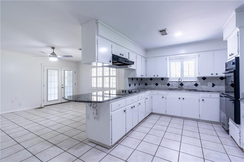 12504 Silver Spur RD — photo 3
