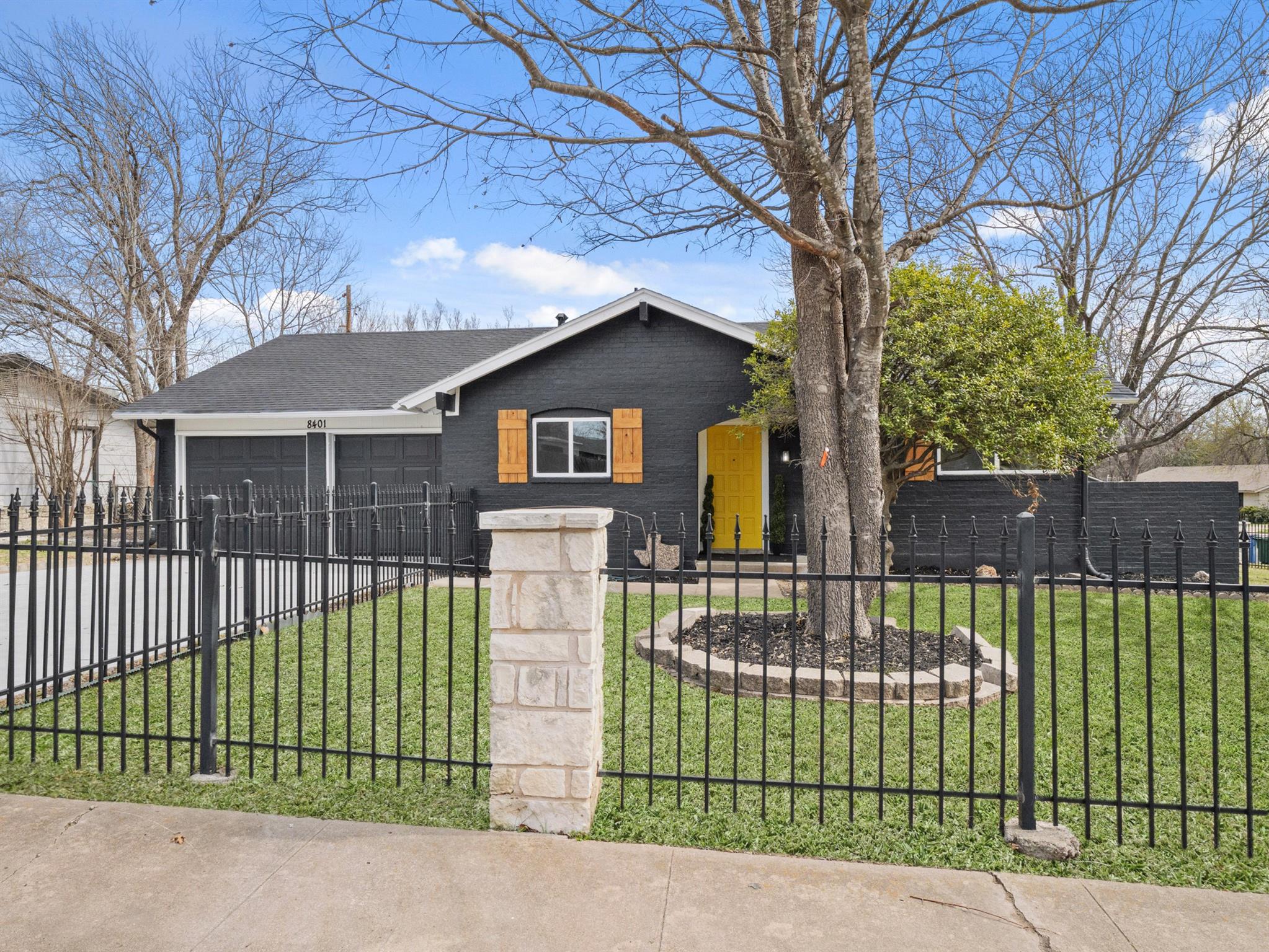 8401 Staunton DR — photo 3