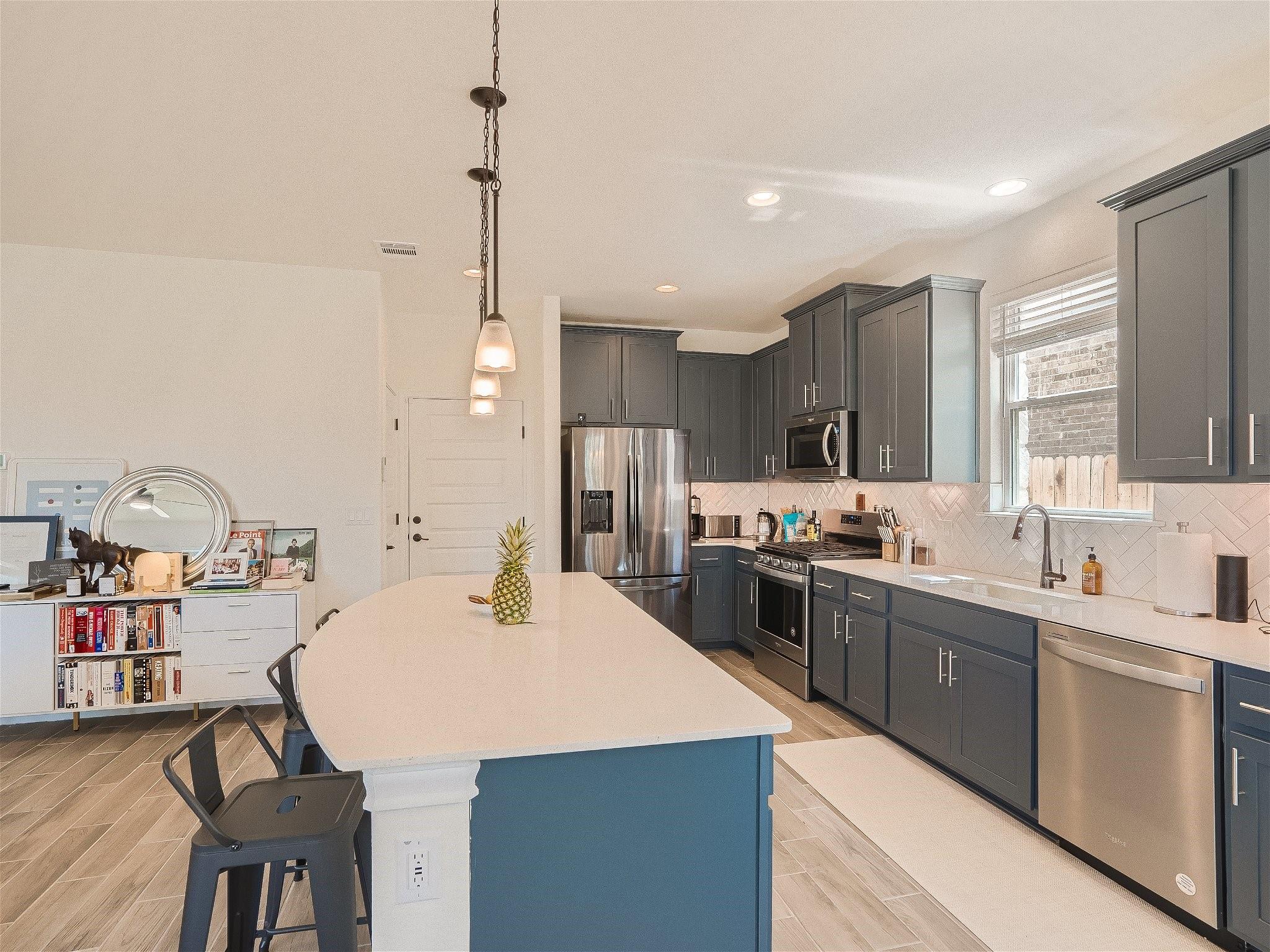 412 Arrowhead Vine ST — photo 3