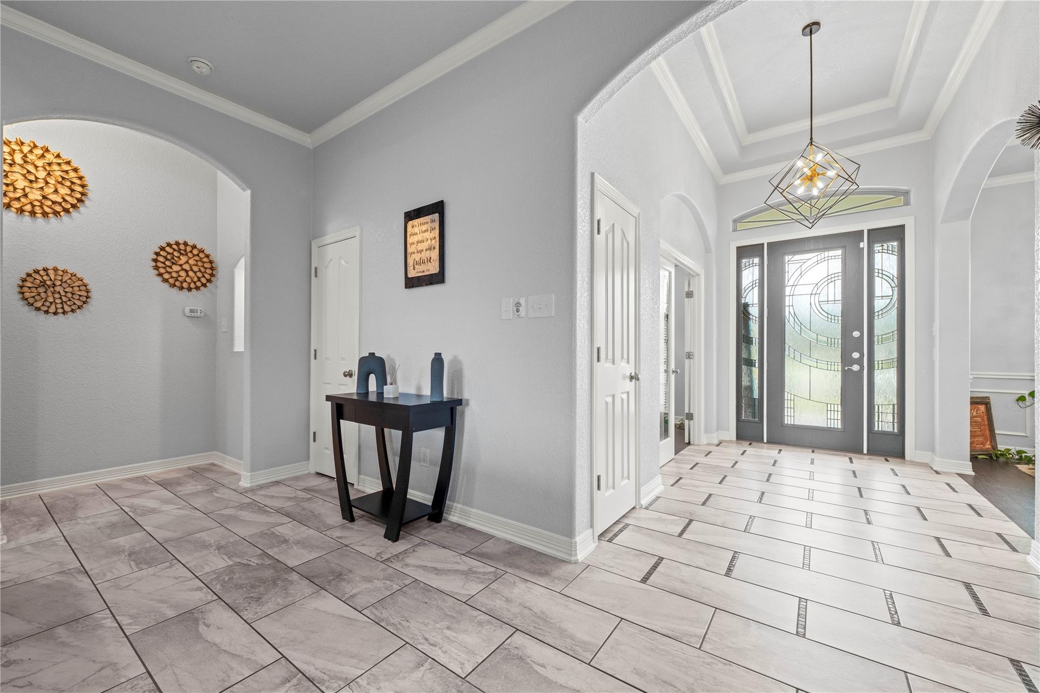 4906 Deerwood LOOP — photo 3