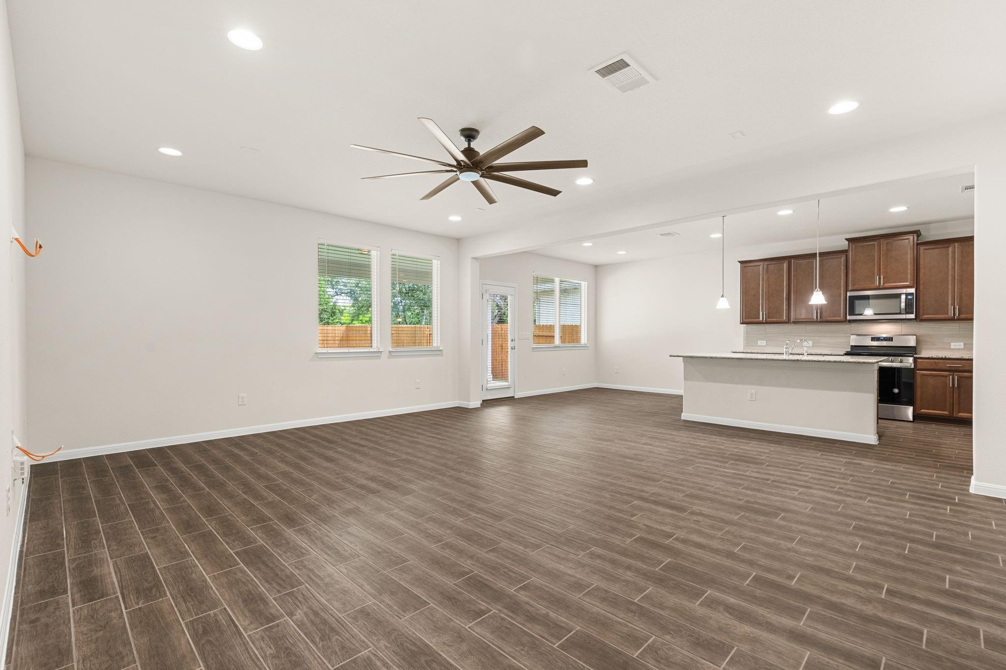 4512 Arques Ave — photo 5