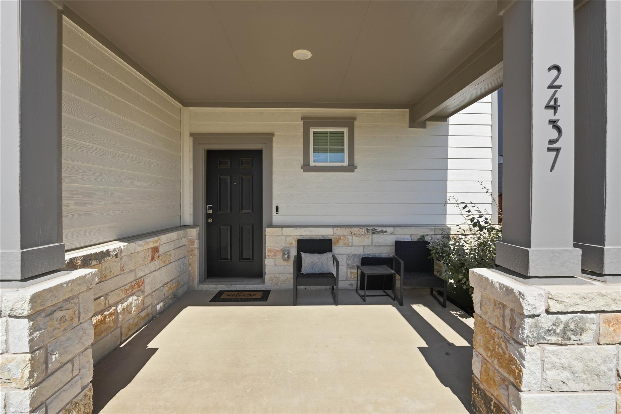 2437 Lucy Axel LN — photo 3
