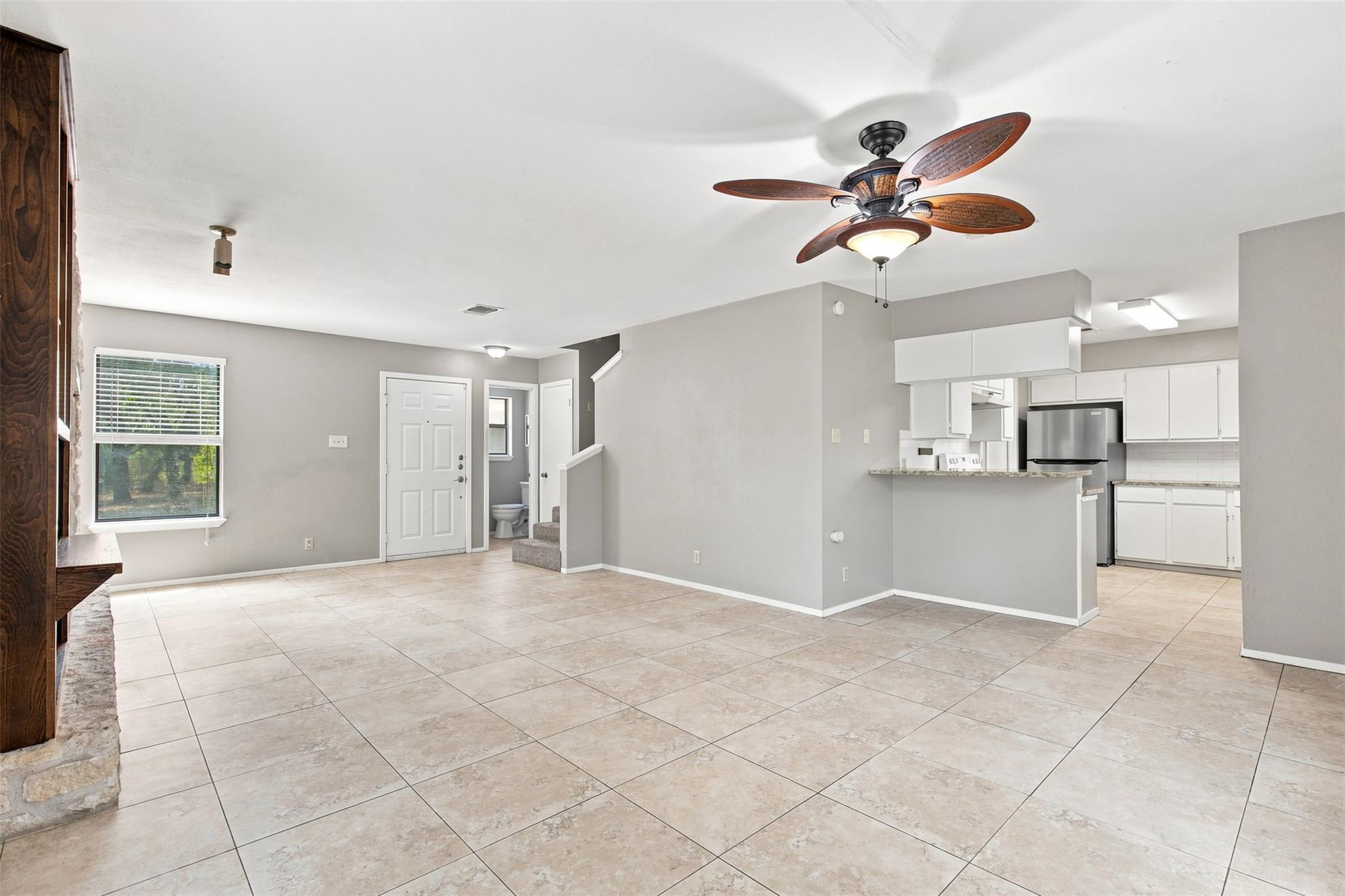 10010 Wildflower LN #B — photo 5