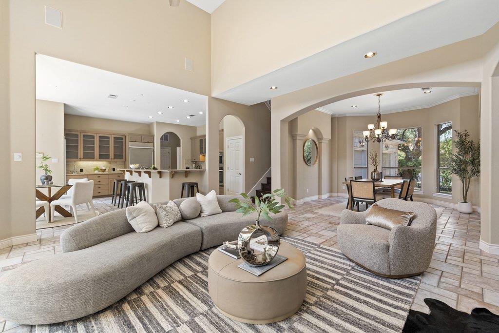 5 Tiburon CT — photo 4