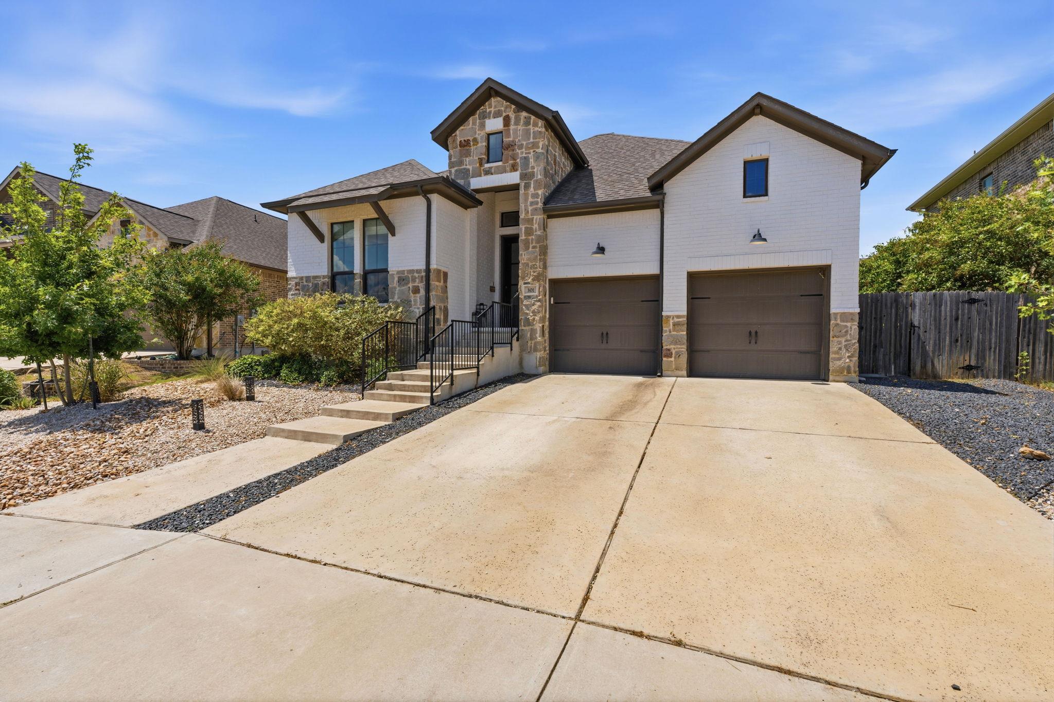 301 Carpenter Hill DR — photo 4