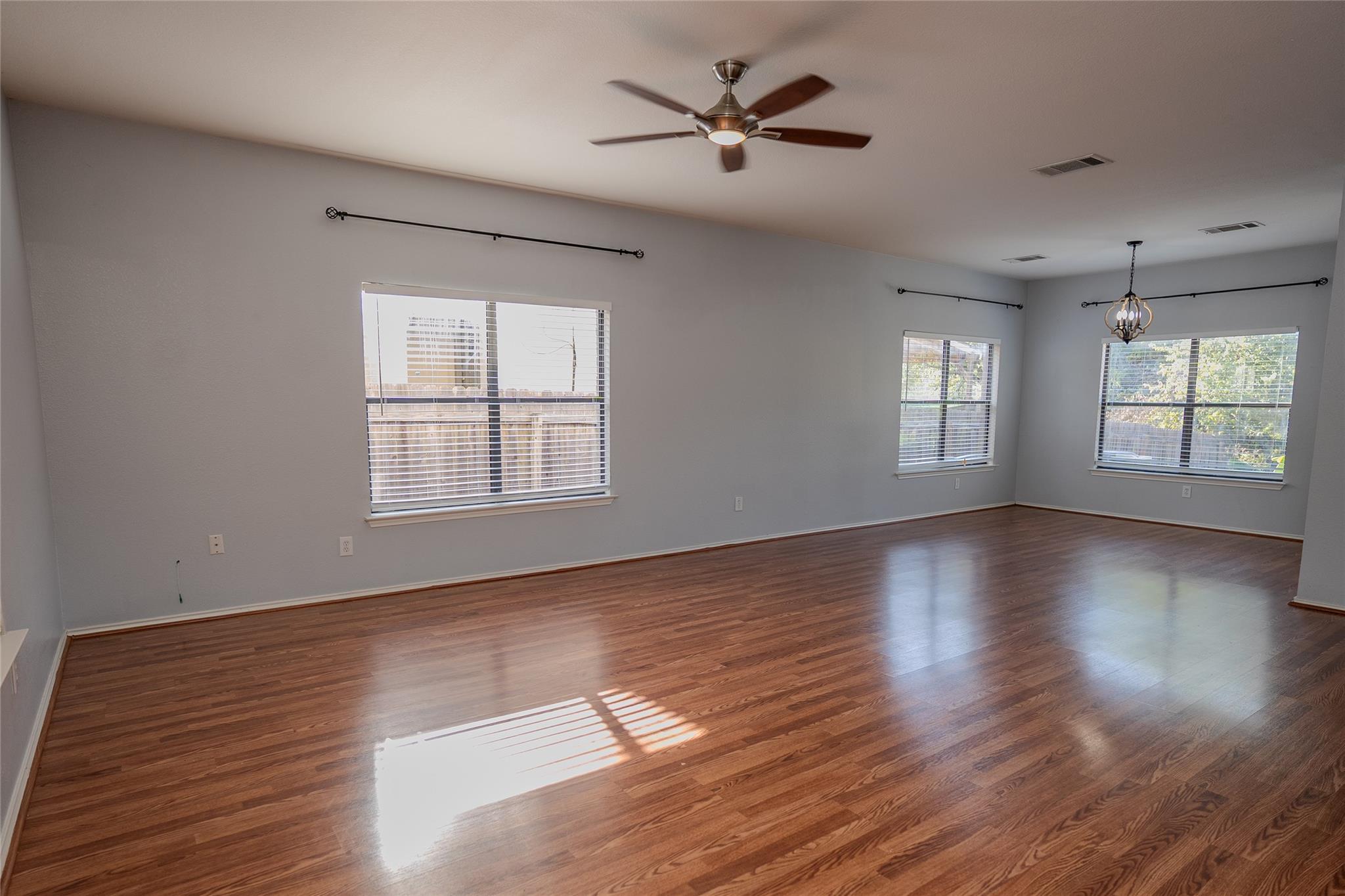 1806 Ruthie RUN — photo 3
