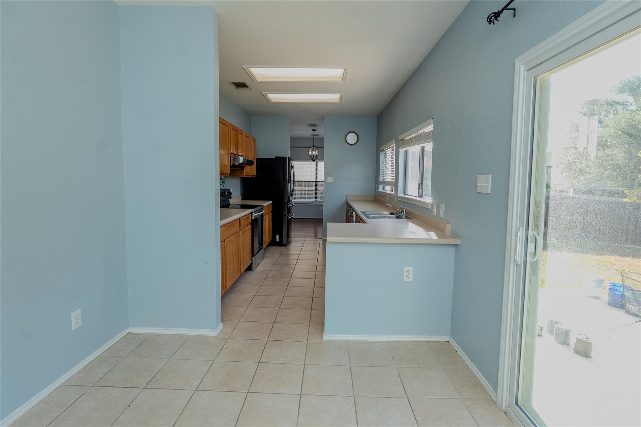 1806 Ruthie RUN — photo 4