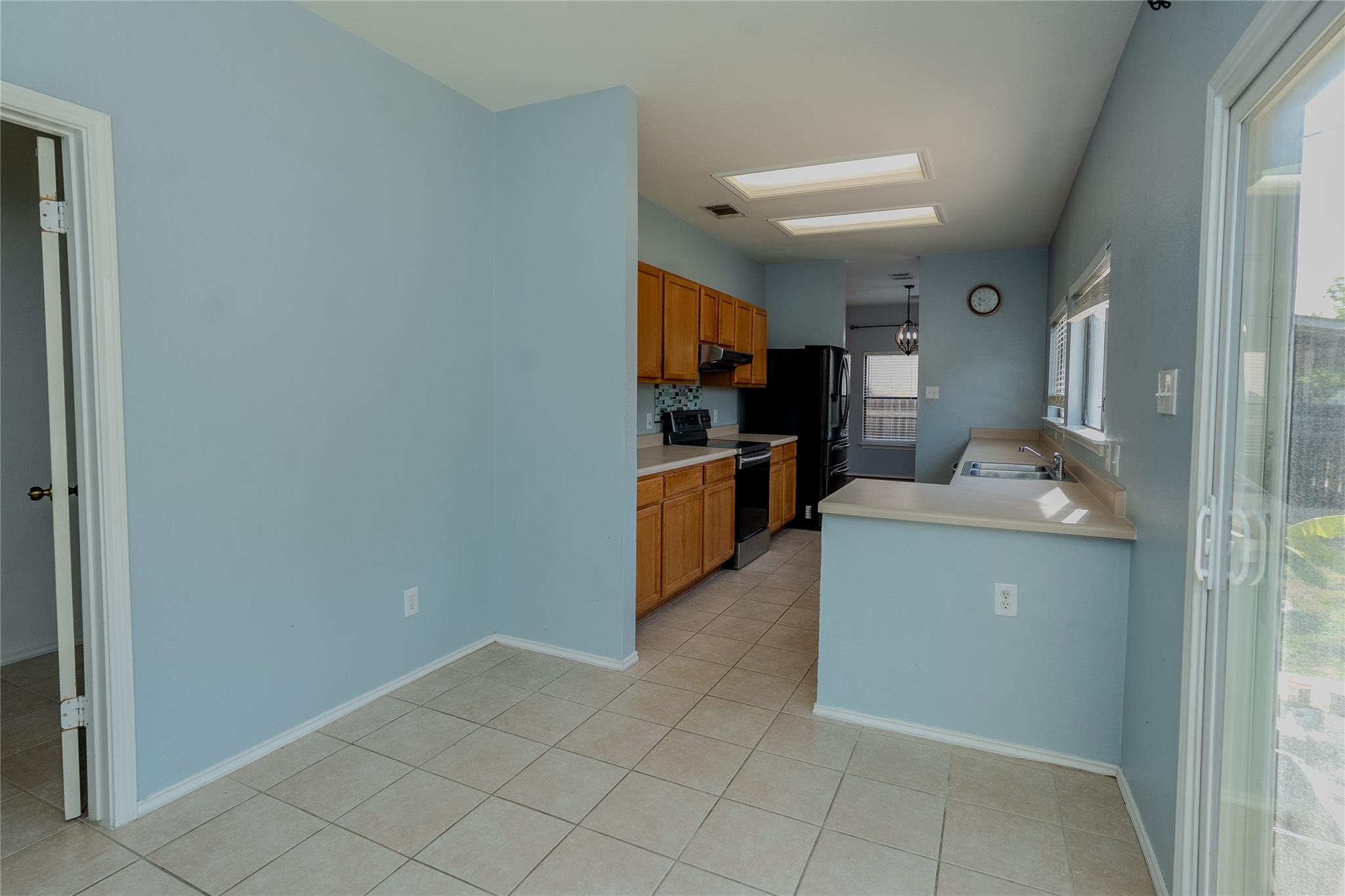 1806 Ruthie RUN — photo 5