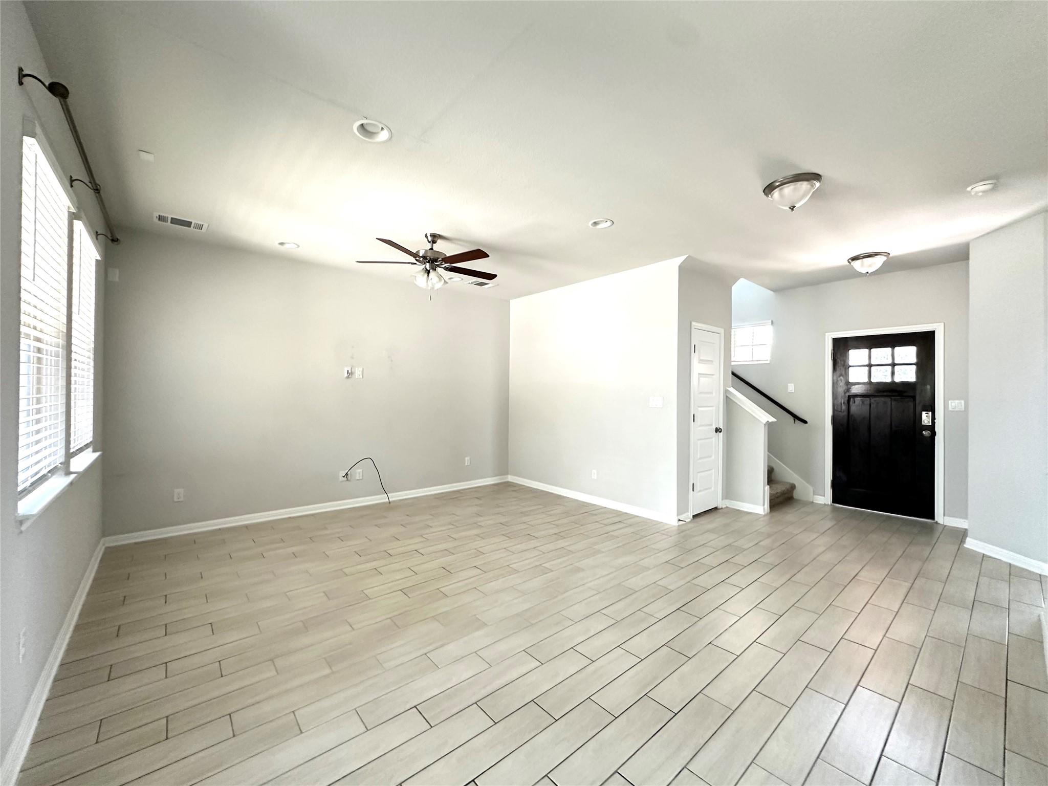 2724 Stone Branch DR — photo 4