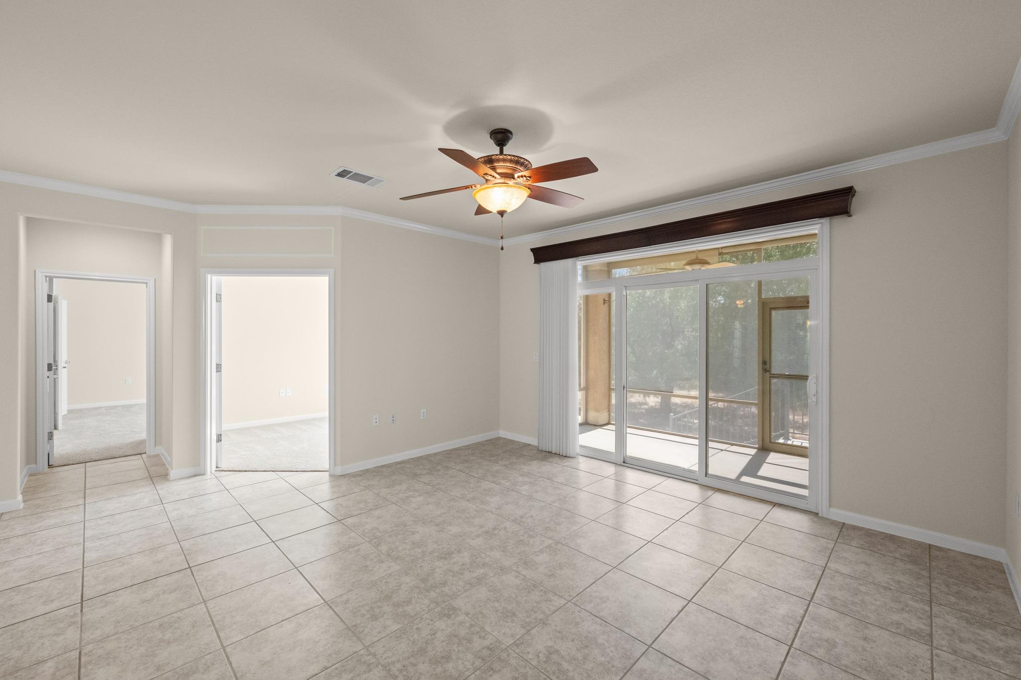 213 Fieldstone DR — photo 4