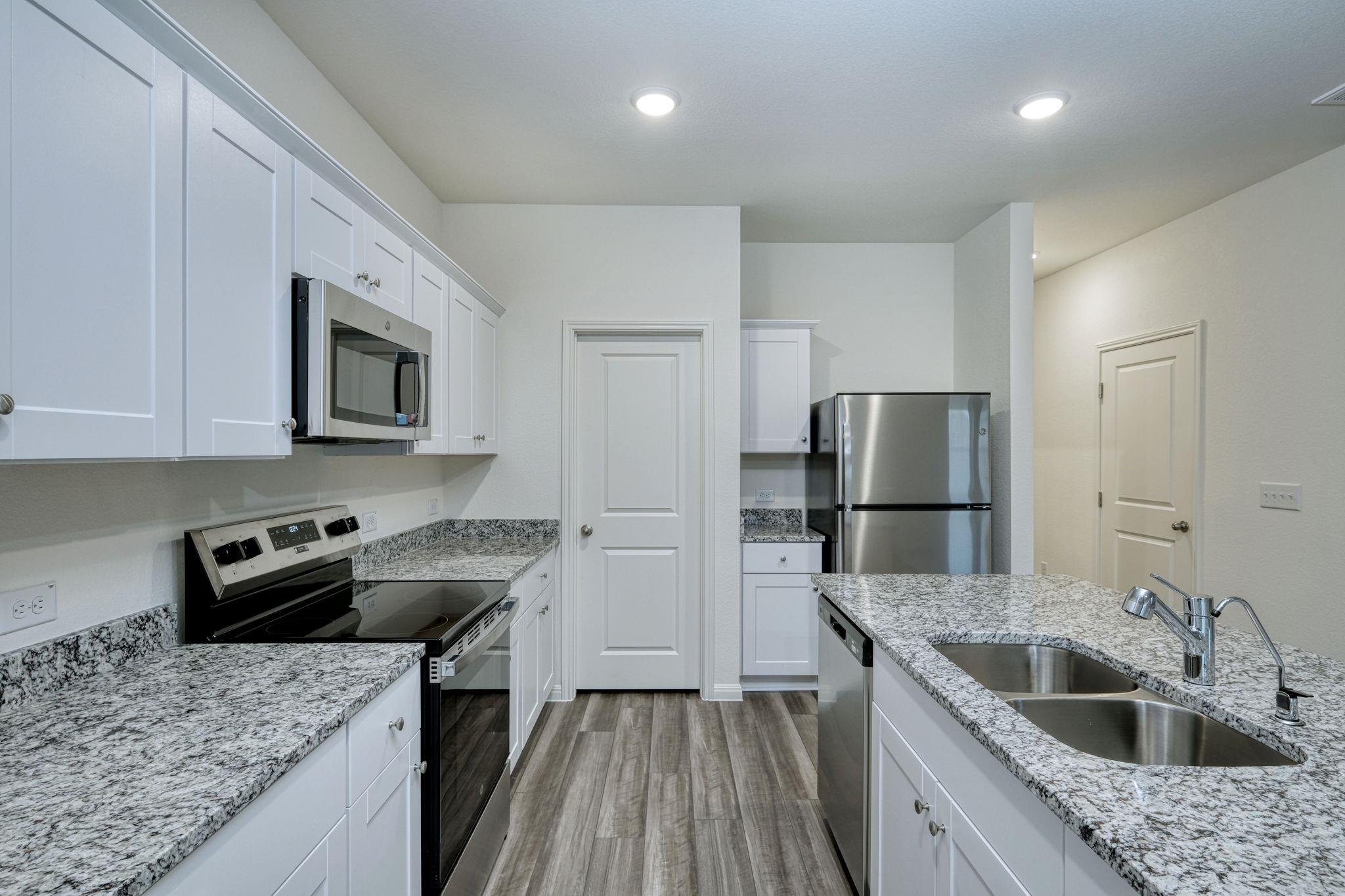 108 Wilson Springs Lane LN — photo 4