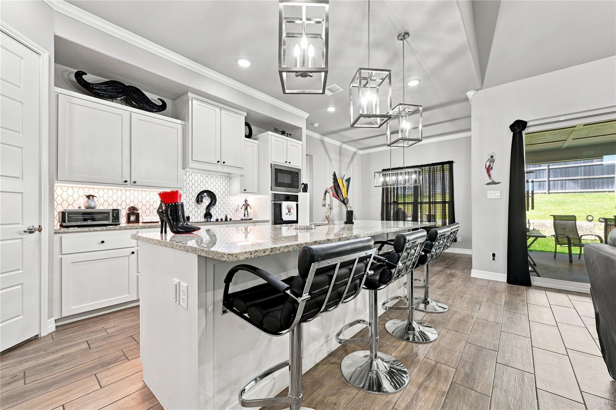 3018 Box Canyon CIR — photo 4