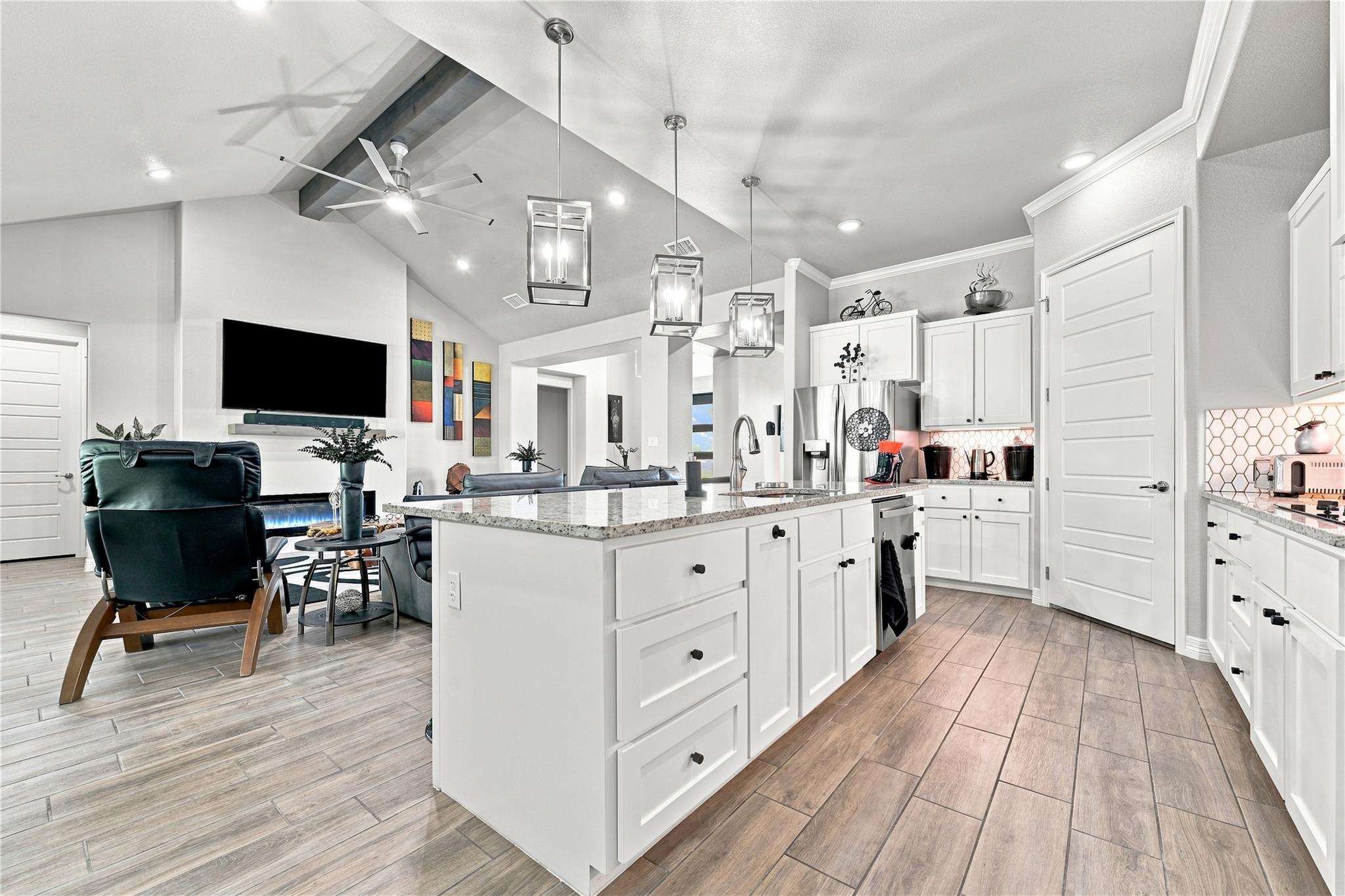 3018 Box Canyon CIR — photo 5
