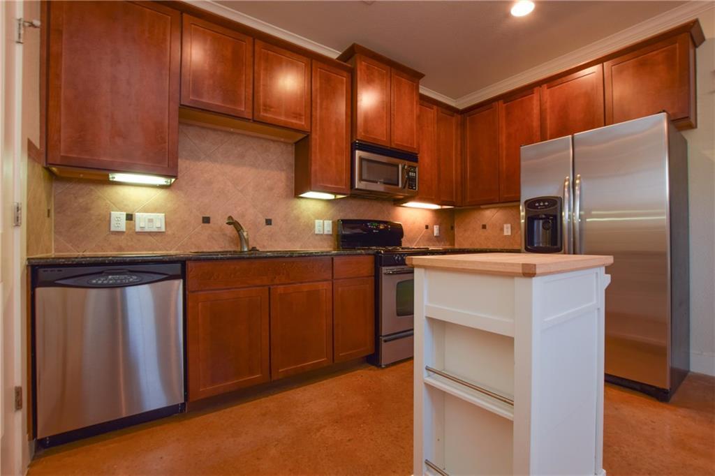 5405 Avenue H #B — photo 3