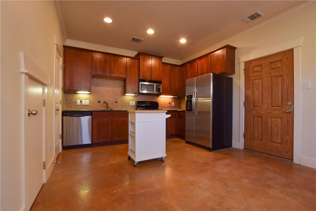 5405 Avenue H #B — photo 4