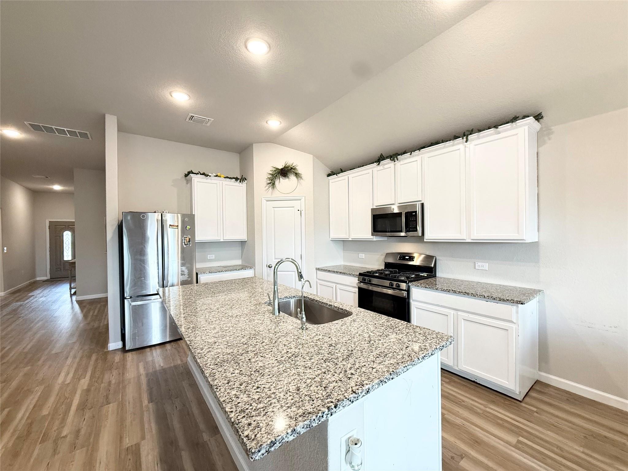 142 Periwinkle LN — photo 4