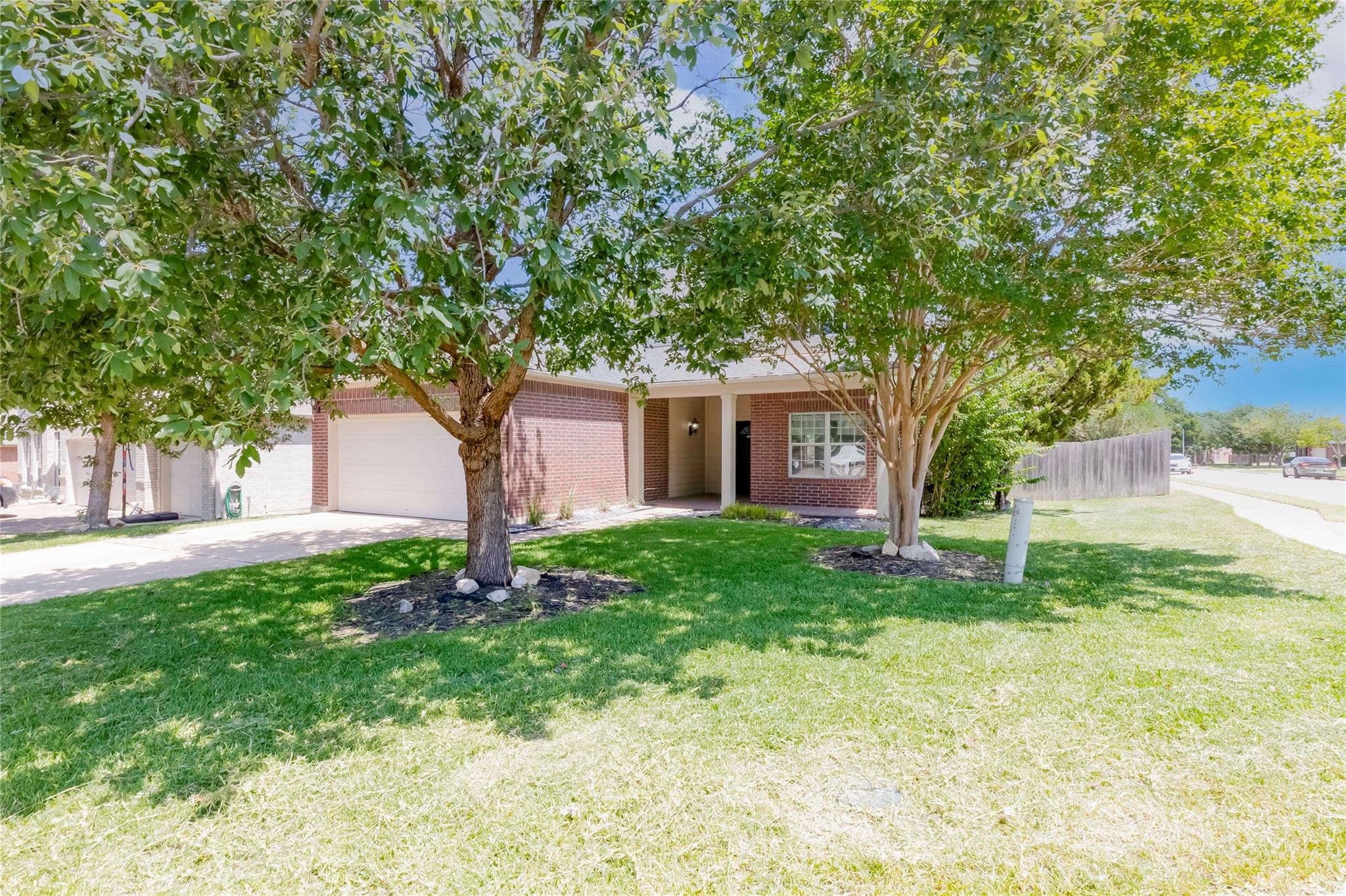 20913 Mandrake DR — photo 4