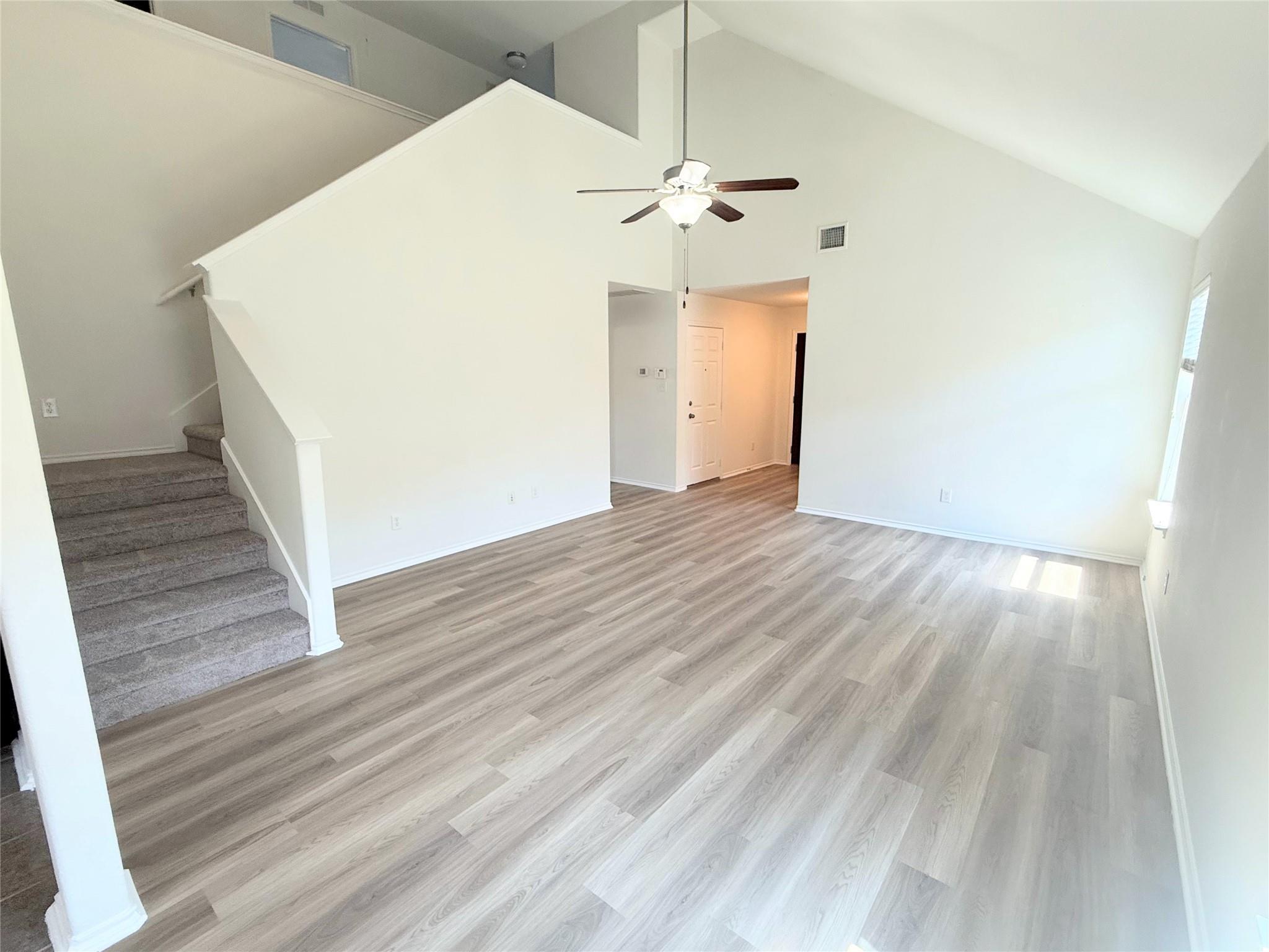 236 Falcon LN — photo 4