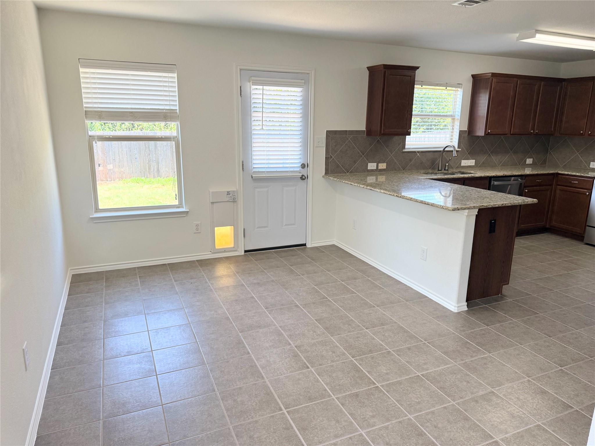 236 Falcon LN — photo 5