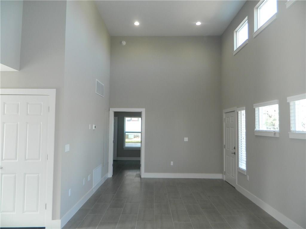 4401 Hank Ave #B — photo 4