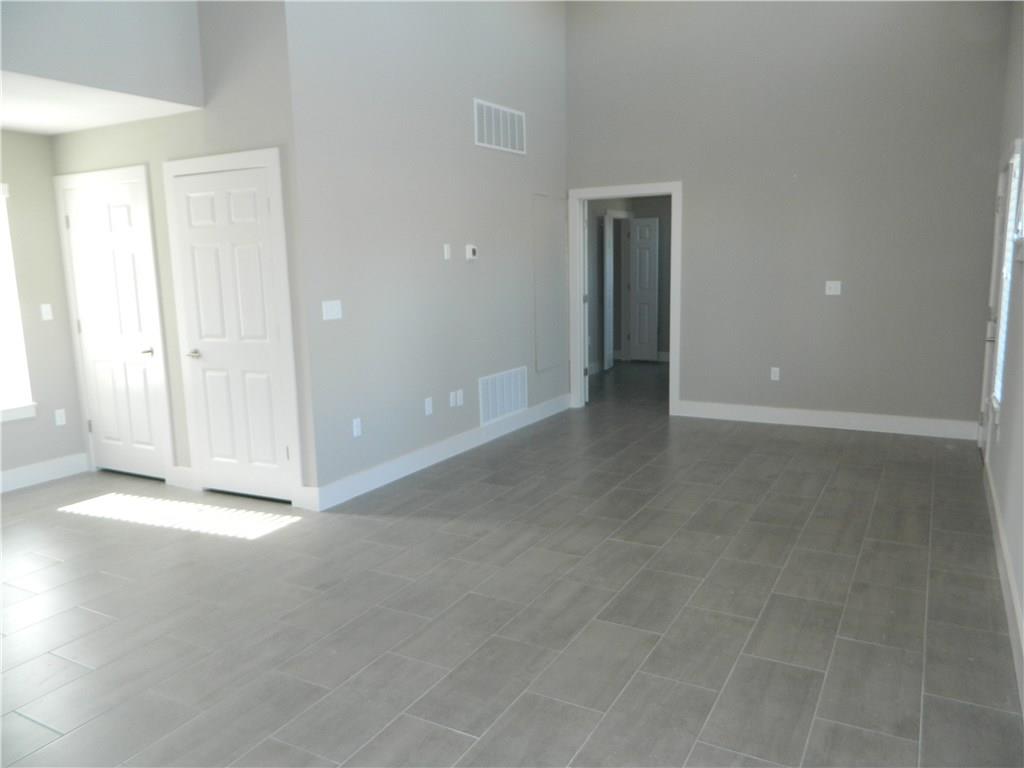 4401 Hank Ave #B — photo 5