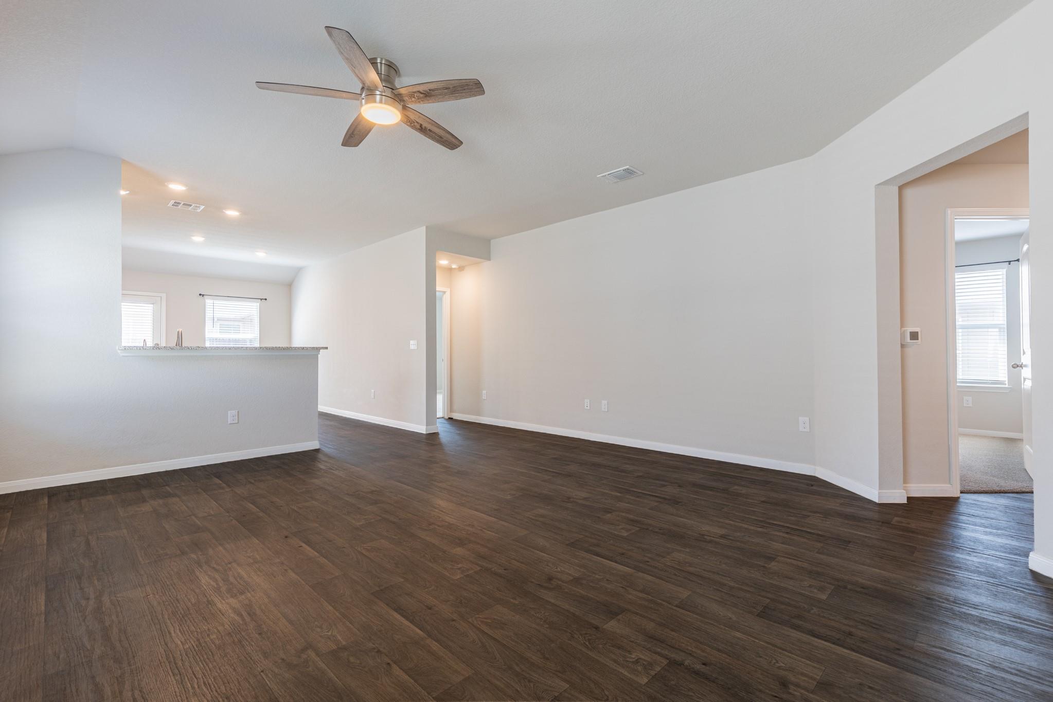 14007 Levy LN — photo 4
