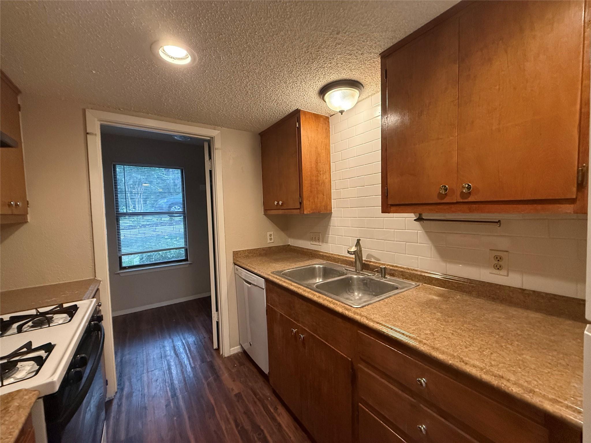 812 Ramble LN #A — photo 4