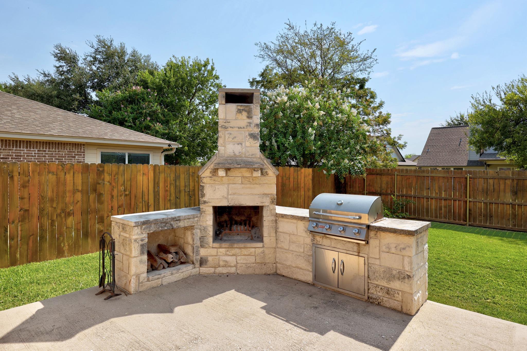 11 Burnham DR — photo 4