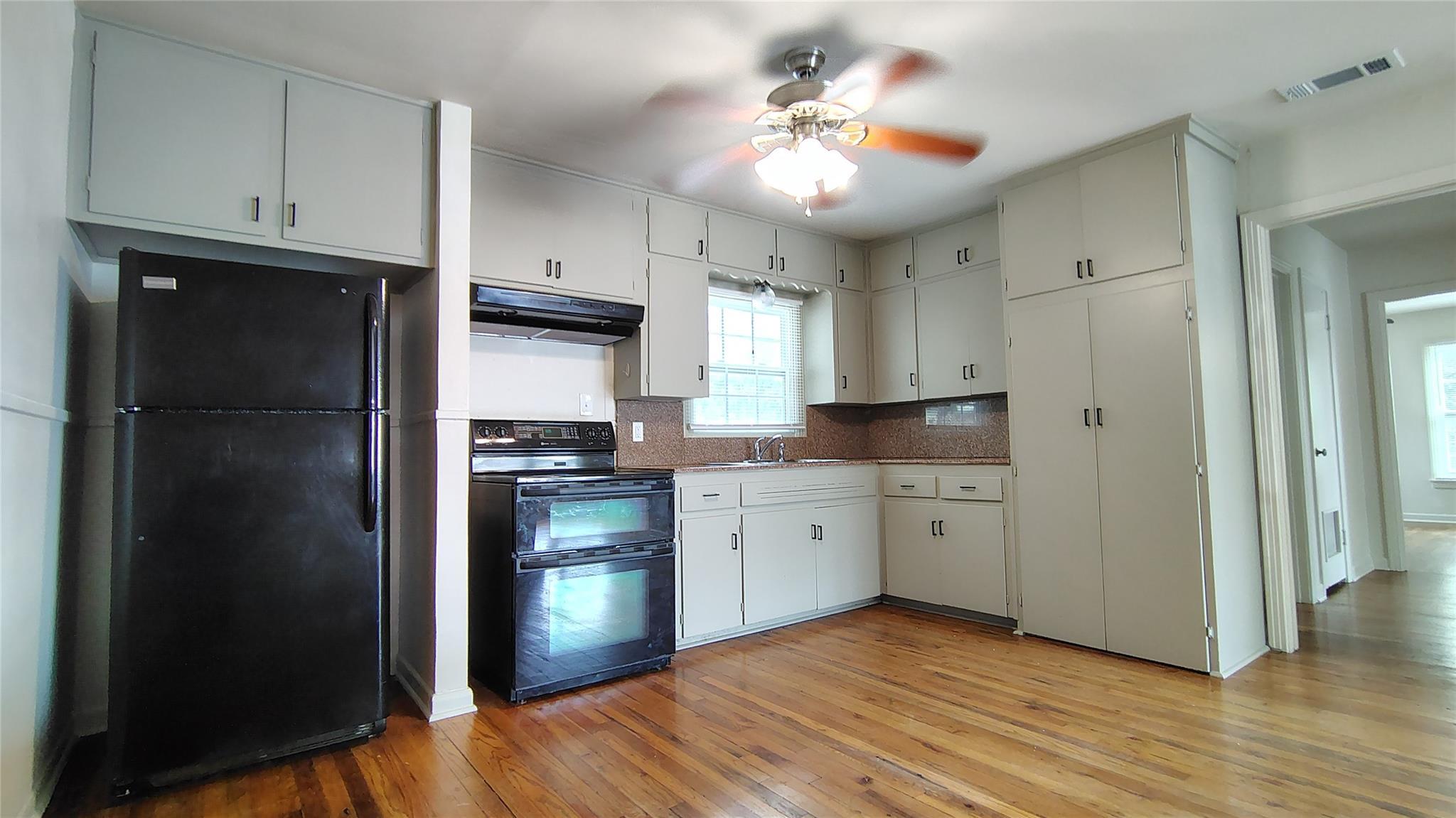 13805 Maye PL — photo 5