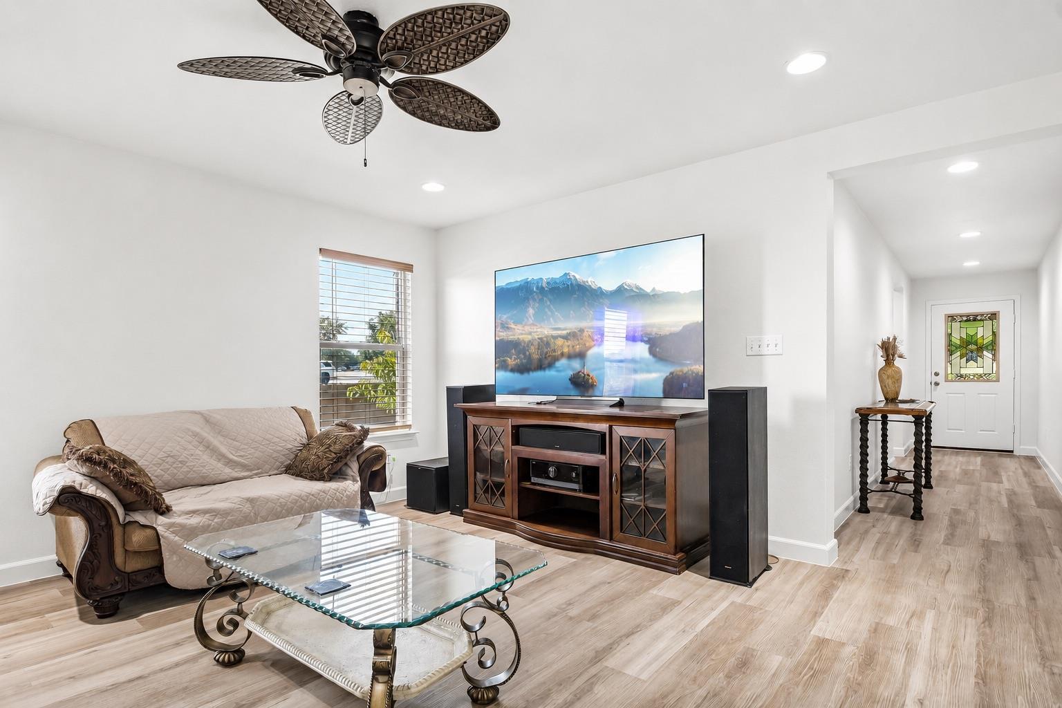 260 Cushman DR — photo 3