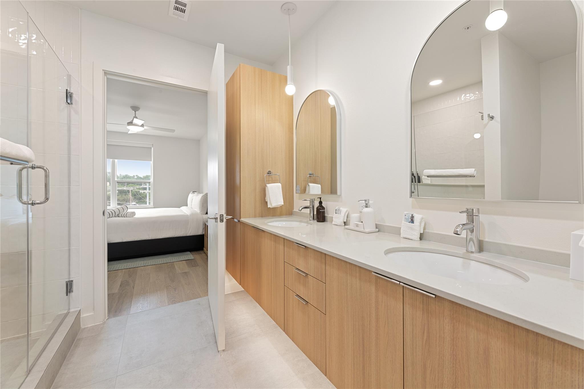 2323 Lamar BLVD #512 — photo 3