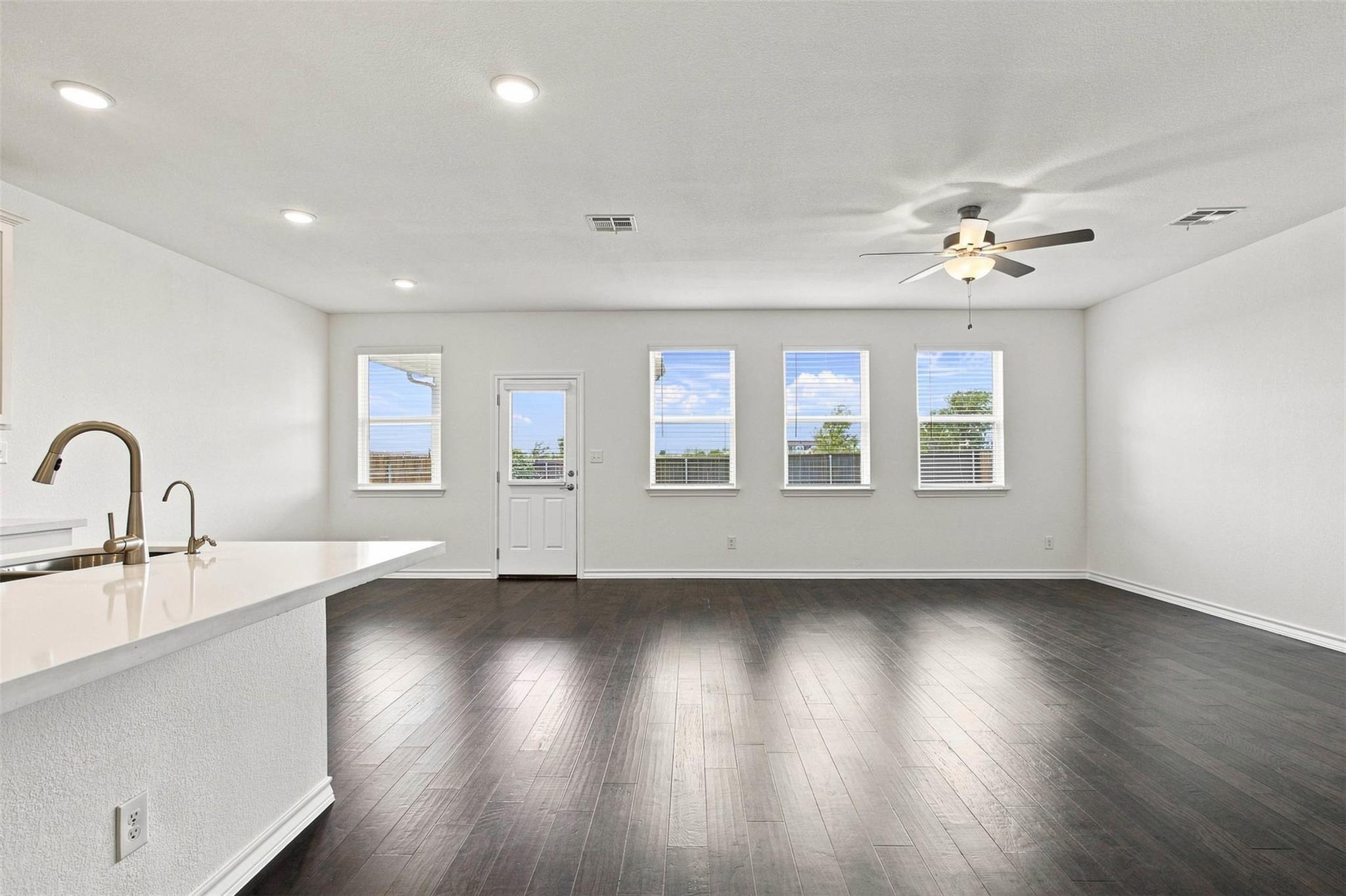 218 THURMAN HOLT RD — photo 3