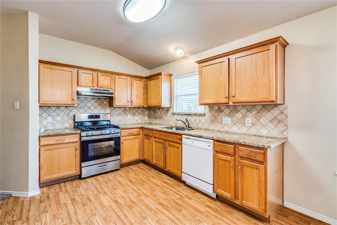 1307 Dillon Lake BND — photo 3